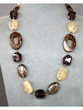 Paparazzi Necklace called "Show Them Who's GLOSS"